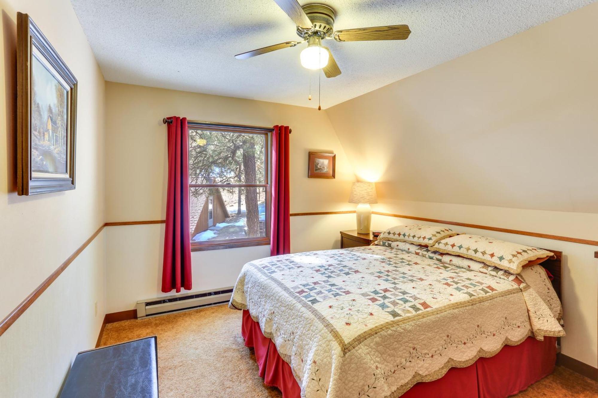Cozy Black Hills Nature Retreat With Private Deck! Rapid City Eksteriør bilde