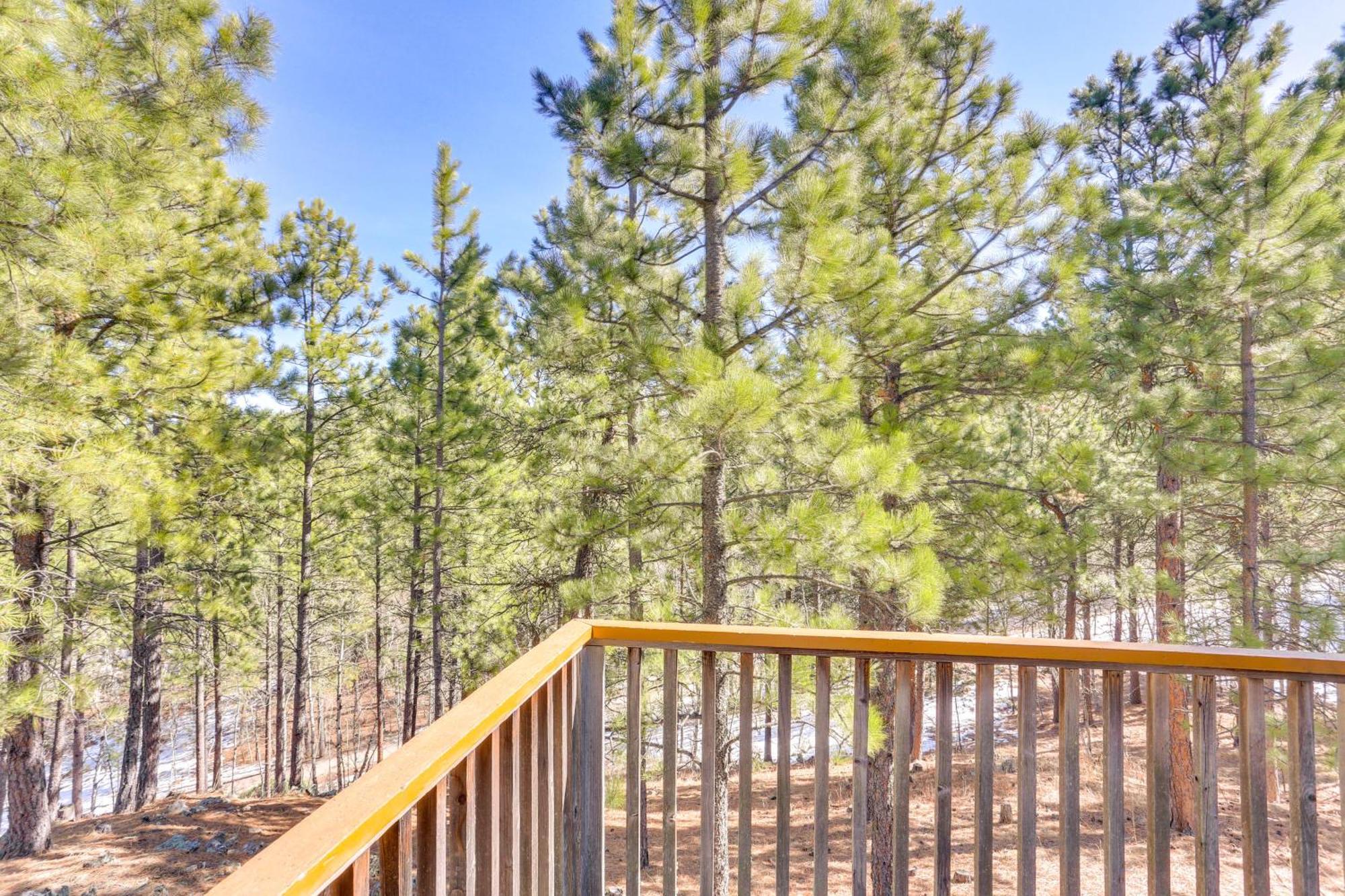 Cozy Black Hills Nature Retreat With Private Deck! Rapid City Eksteriør bilde