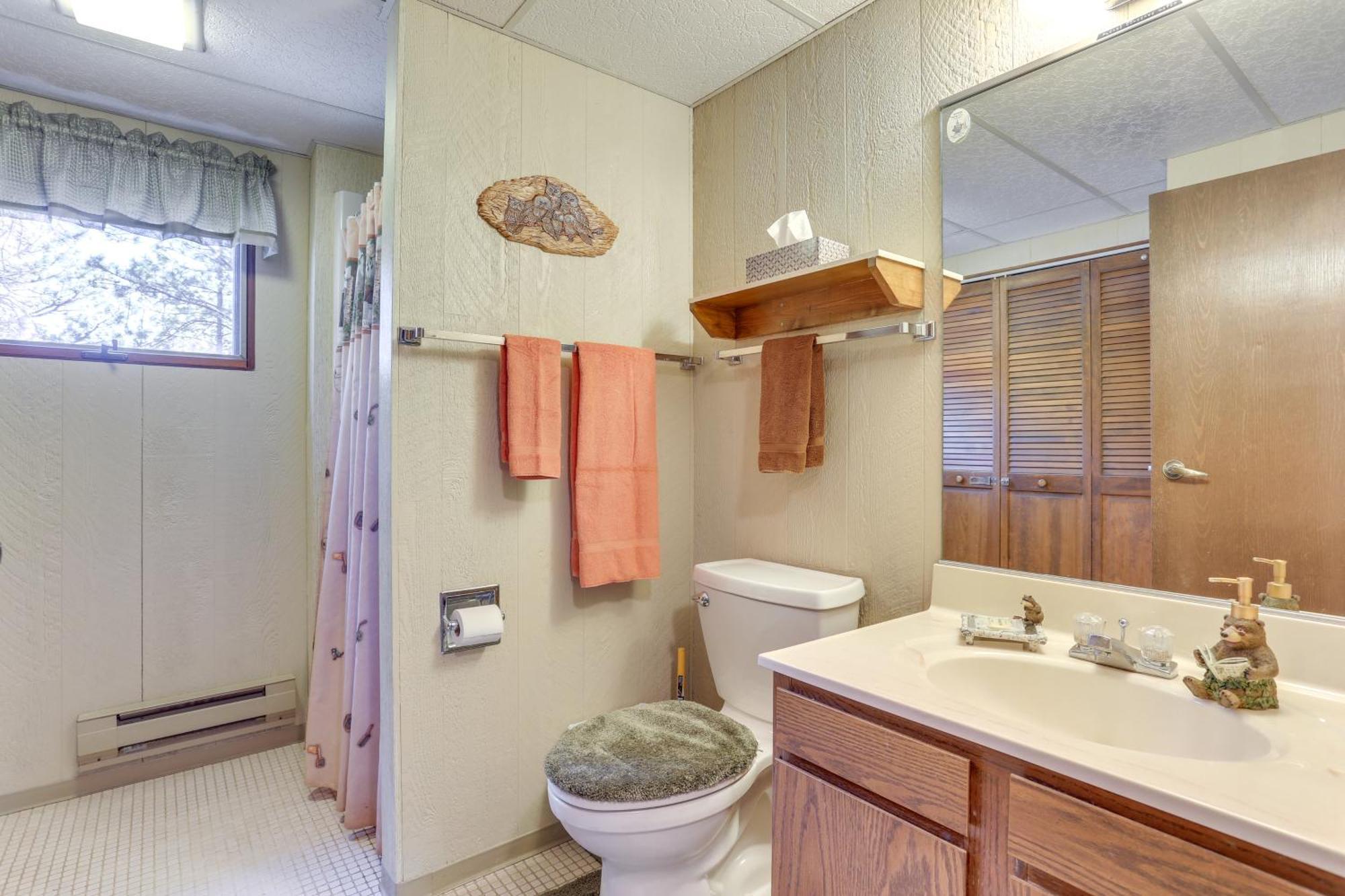 Cozy Black Hills Nature Retreat With Private Deck! Rapid City Eksteriør bilde