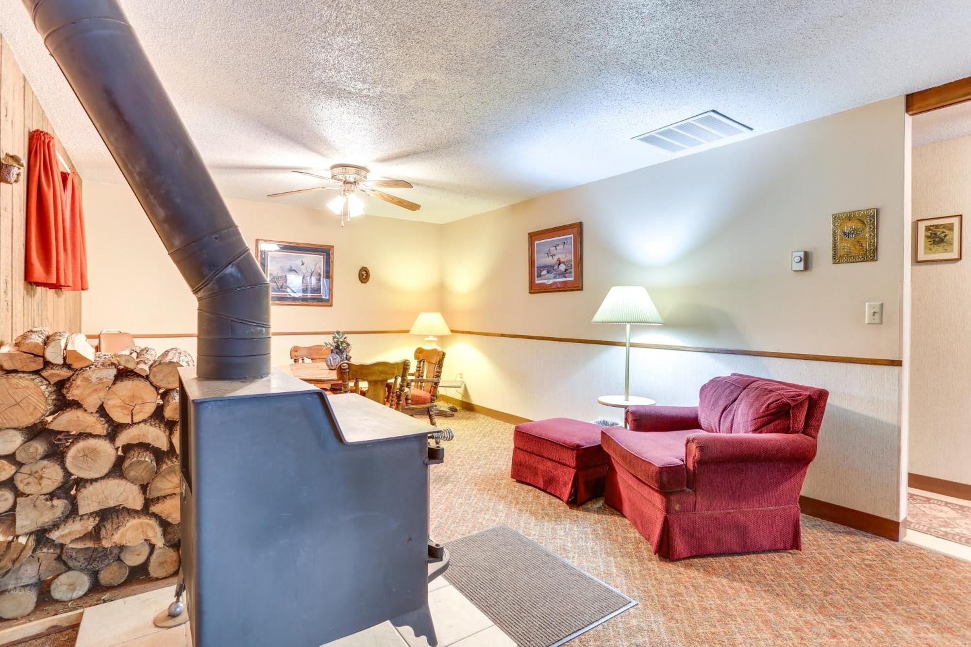 Cozy Black Hills Nature Retreat With Private Deck! Rapid City Eksteriør bilde